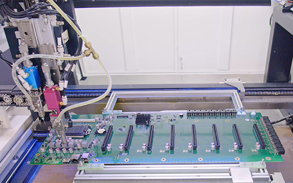 PCBA三防漆涂覆的“氣泡”危機：等離子清洗與噴涂參數(shù)的深度解析