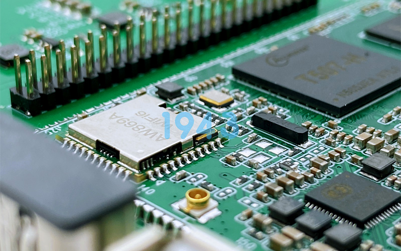 選擇深圳專業的PCBA公司-1943科技：一站式SMT貼片加工服務